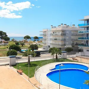 Elise Sun , Cambrils España